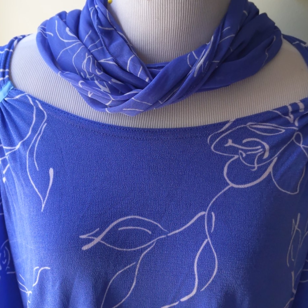 Blue/wh tunic